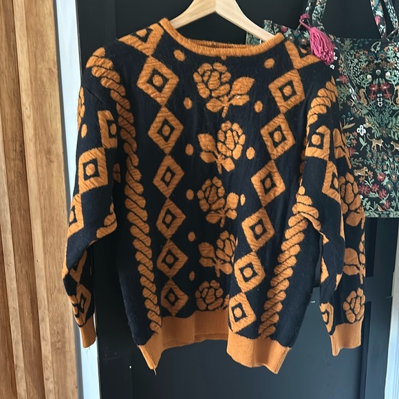 Vintage Crew neck Wool Blend Floral print Sweater. Size L - Picture 2 of 10